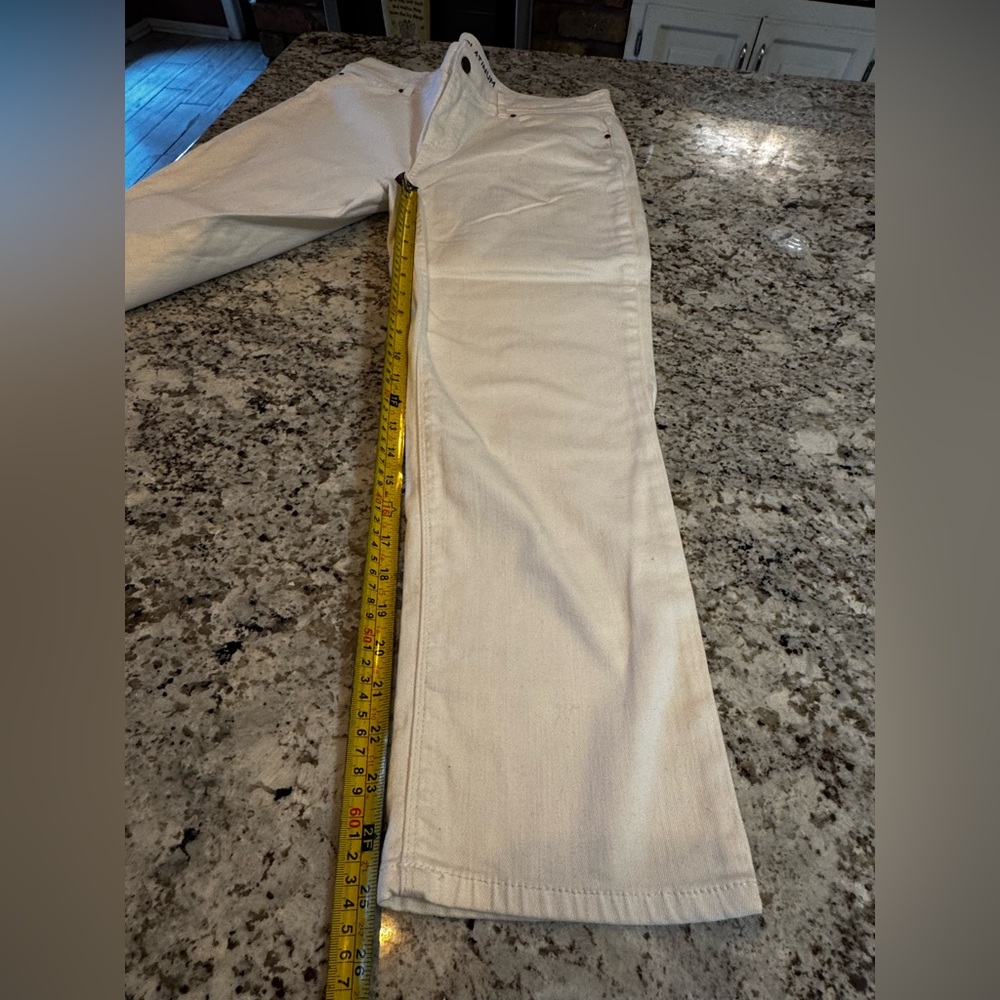 Chico's Classic White Ankle Jeans - Picture 4 of 9